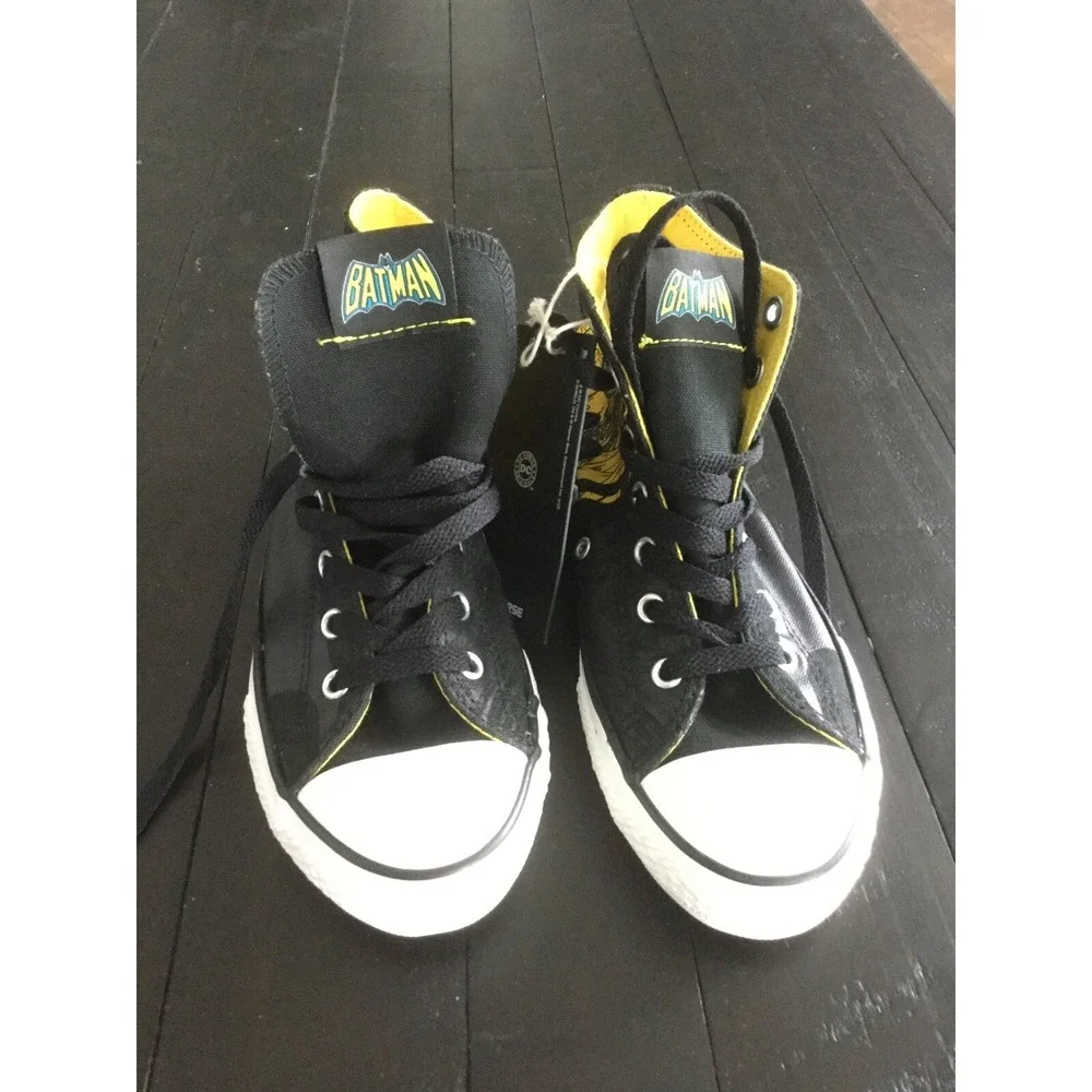 NEW Batman Converse Chuck Taylor All Star High Top Sneakers Rare Sz 3 Youth (L)